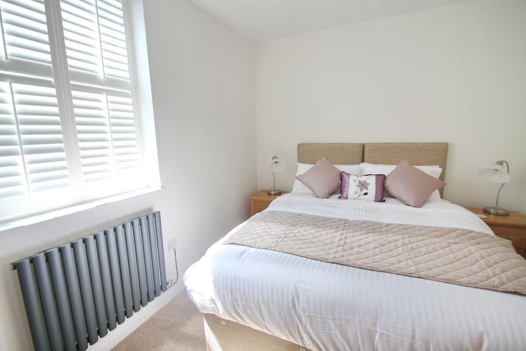 Courtside Apartment Southsea Портсмът Екстериор снимка