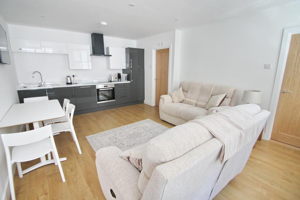 Courtside Apartment Southsea Портсмът Екстериор снимка